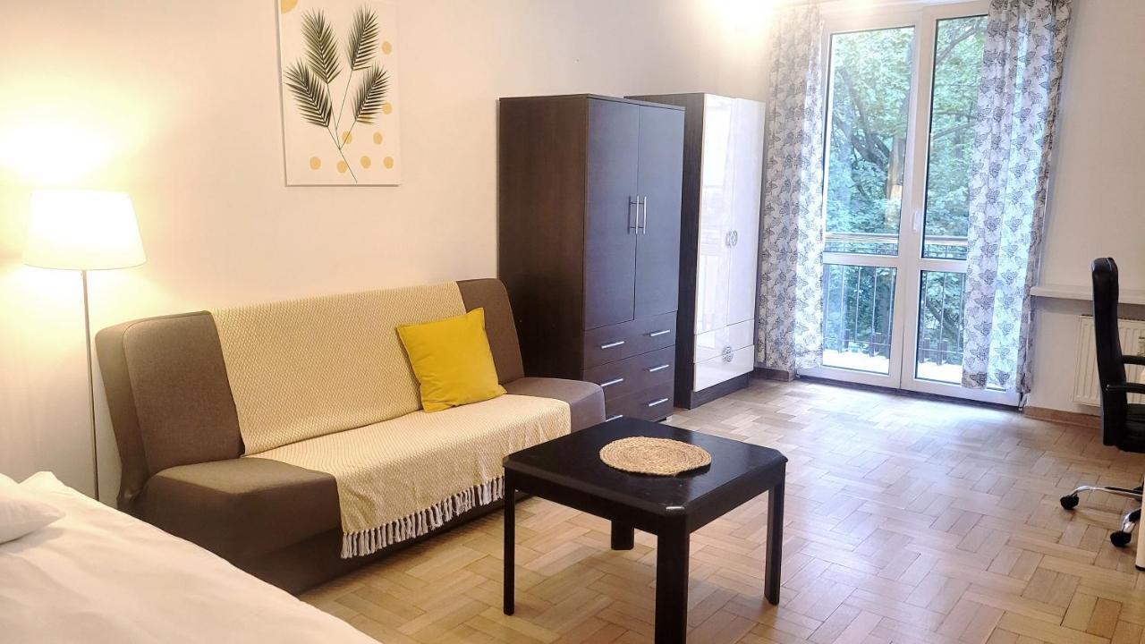 Happy Life - Apartment Next To Metro Station Варшава Екстер'єр фото